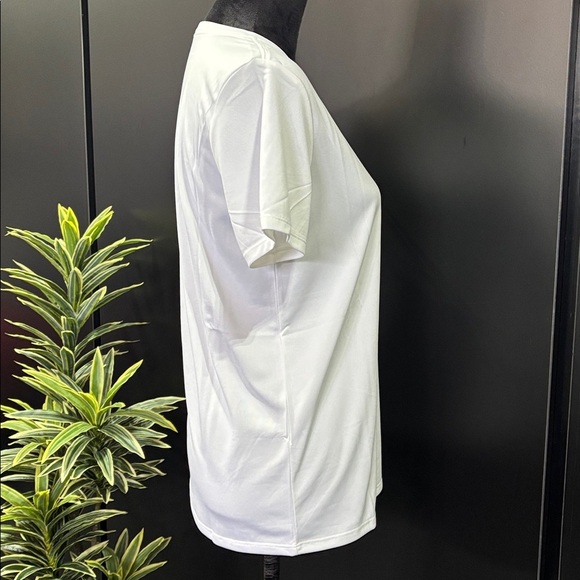 The Nike Tee Dri-Fit Training Athletic Crewneck,Swoosh logo short sleeve Tee - Picture 5 of 8